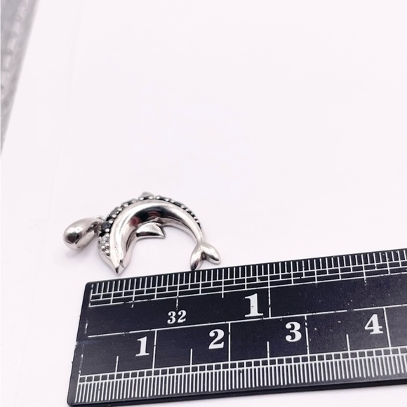 Blue Sapphires Dolphin 925 sterling silver pendant - Picture 5 of 8